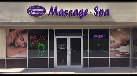 Investor banging busty masseuse at the parlor. . Massage handjobs